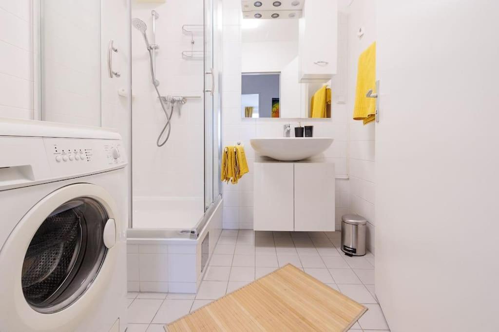 New! Cozy & Lovely Home In The 3Rd District ウィーン エクステリア 写真
