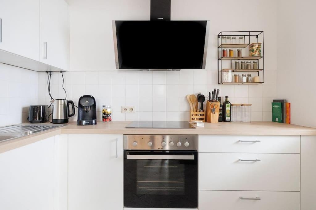 New! Cozy & Lovely Home In The 3Rd District ウィーン エクステリア 写真